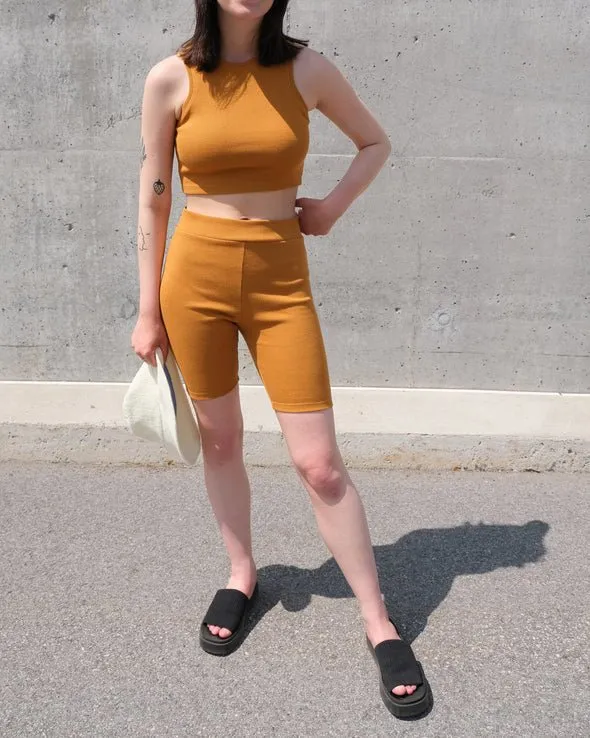 Odeyalo Tuck Shorts (Cumin)