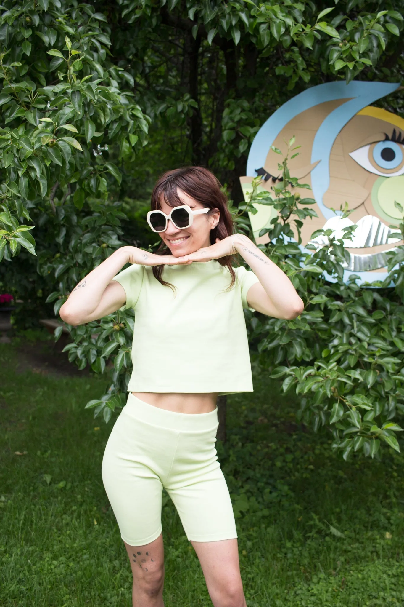 Odeyalo Tuck Shorts (Honeydew)