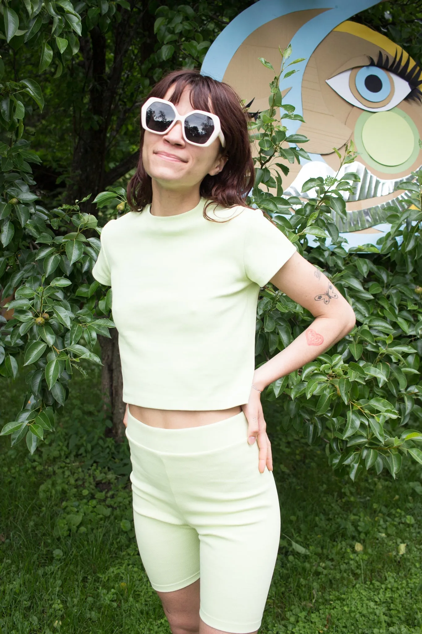 Odeyalo Tuck Shorts (Honeydew)