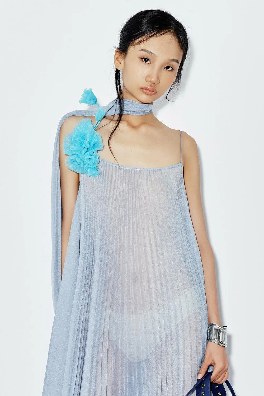 Pine Trapezoid Pleated Chiffon Maxi Dress